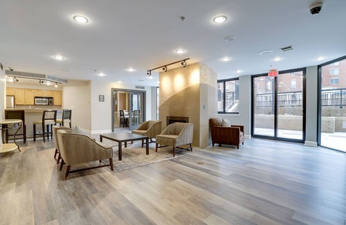 Ballston Apartment | Steps to Metro Apartments in Arlington