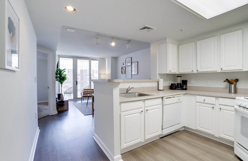 Ballston Apartment | Steps to Metro Apartments in Arlington