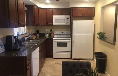 South Oceanside Condo | Steps to Ocean with Private Patio Clean Perfect!