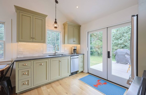 Orleans House | Steps to Rock Harbor, Fully Renovated Cape Cod Cottage