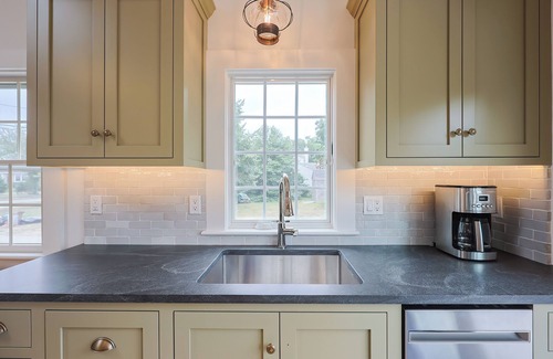 Orleans House | Steps to Rock Harbor, Fully Renovated Cape Cod Cottage