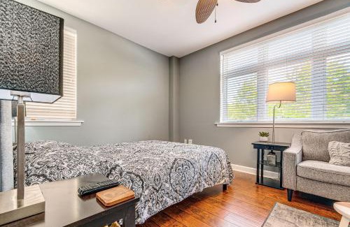 Huddleston Apartment | Steps to Smith Mountain Lake Unit with Pool Access!