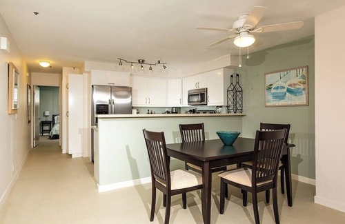 North Pacific Beach Condo | Steps to Surf, Sand & Sunsets! Updated North Pacific Beach Poolside Retreat