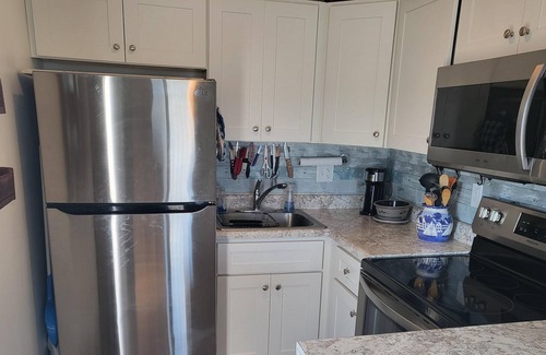 Sneads Ferry Condo | Steps to the Ocean! 179