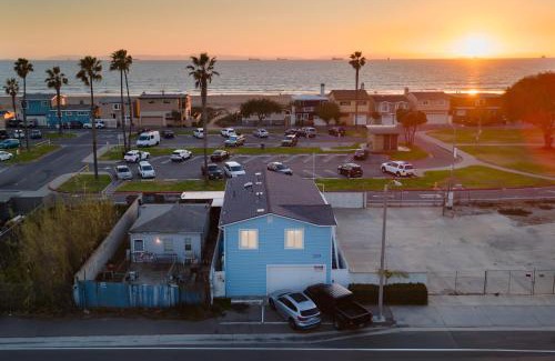 Sunset Beach House | Steps to the Beach Firepit Patio Long-Term Sunset Beach Stay Coastal Cove
