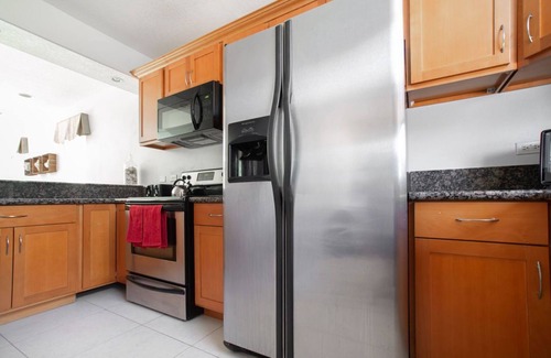 Bodden Town Condo | Steps to the Beach! 2bed/2.5bath condo - Seabreeze Villas