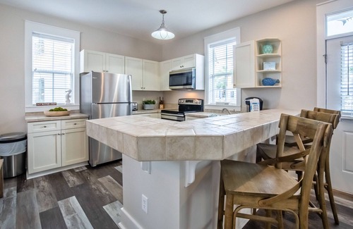 Seagrove Beach House | 🐟Steps to the Pool and Beach~30A~Coastal Blue 141🐟