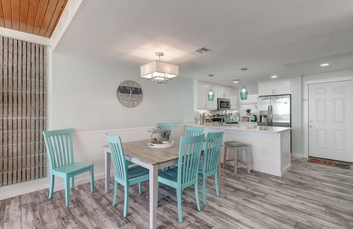 Port Aransas Condo | Steps To The Sea | Penthouse with Ocean Views