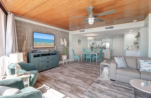 Port Aransas Condo | Steps To The Sea | Penthouse with Ocean Views