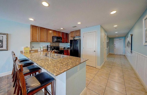 Panama City Beach Apartment | Sterling Breeze 1707