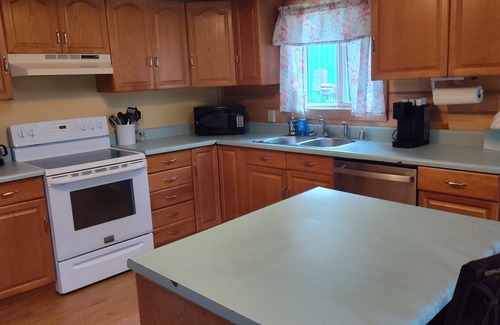 Sterling Ski Chalet | Sterling Cabin close to Kenai River