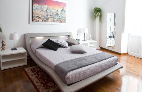 Vatican Apartment | Steven Suite