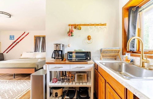 Baring Cottage | Stevens Ski Cottage - close to snow sports & river!