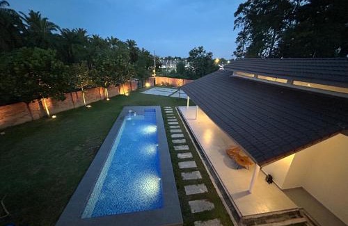 Si Rusa Villa | Stevlynn Villa