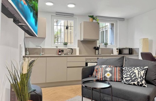 Weinsteige Apartment | Stgt Gartenwohnung mit Patio – 4 Pers.