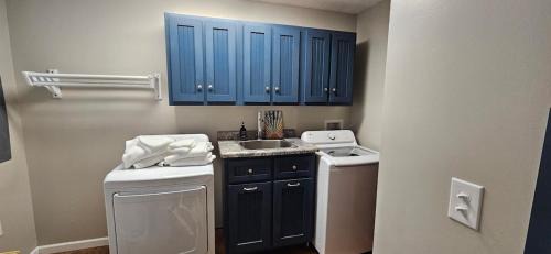 Sulphur Springs House | STILL at 4470