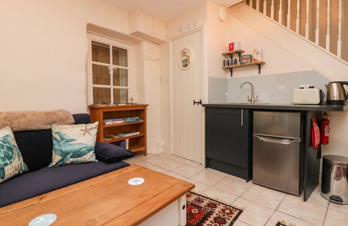 Baycliff Cottage | STILL WATERS, pet friendly, character holiday cottage in Ulverston