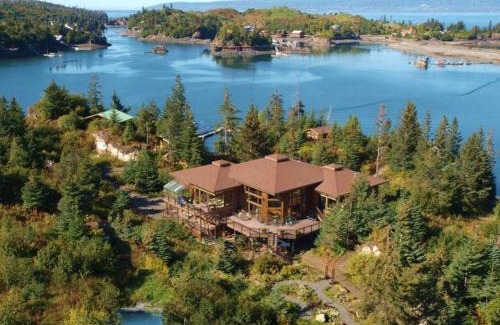 Halibut Cove Resort | Stillpoint Lodge - All-Inclusive