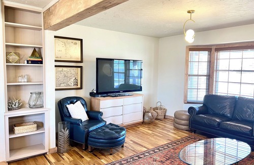 Stillwater House | Stillwater Cottage