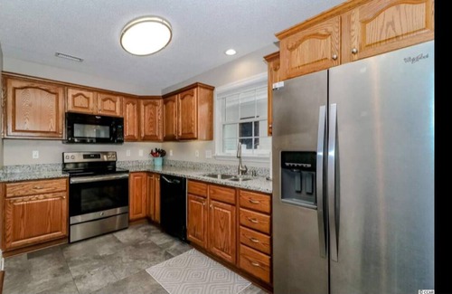 Myrtle Beach House | Stilt Home 3 bedroom 2.5 bath Sleeps 8 1443 Heated Square Feet