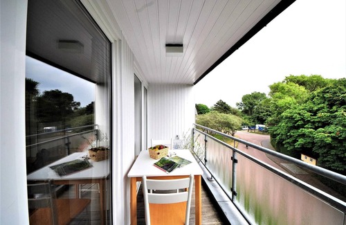 Wangerooge Apartment | Stilvolle Ferienwohnung mit Zwei Sonnigen, Überdachten Balkonen in Strandnähe