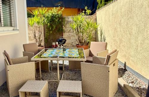 Meckenbeuren Apartment | Stilvolles 3 Zimmer Apartment- nahe Spieleland und Friedrichshafen - modern ruhig mit eigenem Außenbereich