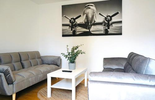 Stadtmitte Apartment | Stilvolles Apartment in stadtnähe-Parkplatz- 4 Personen- Balkon