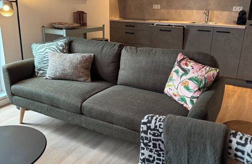 Anjum Ski Chalet | Stilvolles Ferienhaus am Wasser