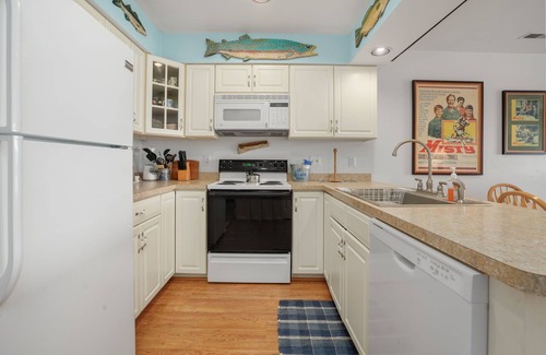 Chincoteague Condo | Stingray - Waterfront; Waterside balcony!