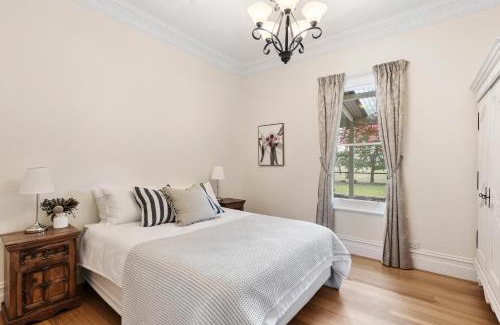 Mansfield House | Stirling Homestead Farmstay Cottages Mansfield