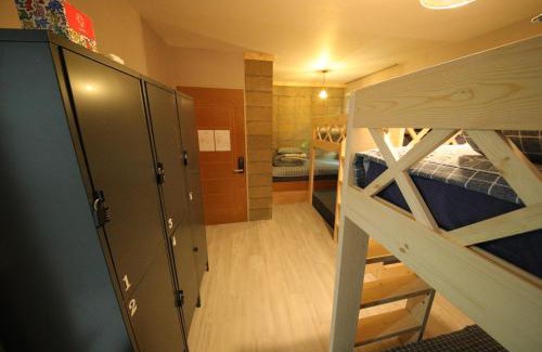 Hapjeong-dong House | Stitches House