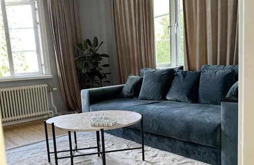 Spanga - Tensta House | Stockholm 5-Beds Sleeps 12 with Garden Access