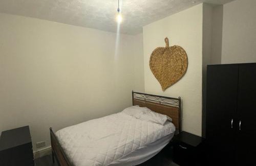 Stoke-on-Trent House | Stoke-on-Trent Guest House