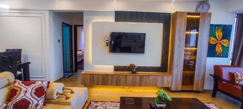 Westlands Apartment | Stone Age Nairobi - Rooftop Pool & Lounge, Gym, Games room, Office Space