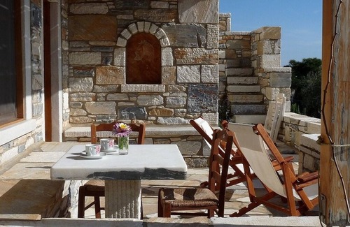 Naxos House | Stone-built houses Azalas, very quiet, directly by the beach, with fireplace