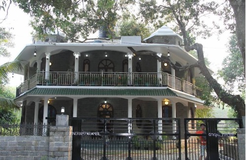Todupulai Hotel | Stone Castle