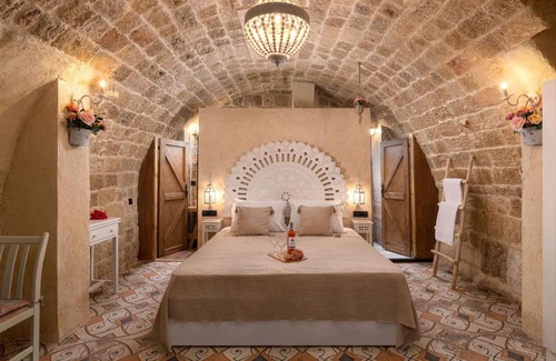 Rhodes Old Town Apartment | Stone Cave Suite