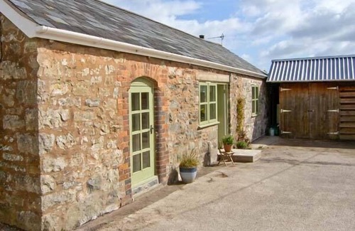 Cilcain Cottage | STONE COTTAGE, pet friendly, character holiday cottage in Nannerch