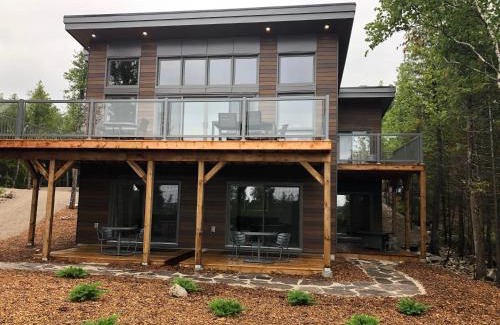 Tobermory Bed & Breakfast | Stone Cove Waterfront Adults Only B&B