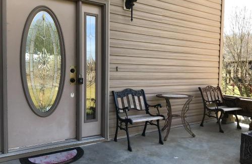 Eureka Springs House | Stone Decks Lodge