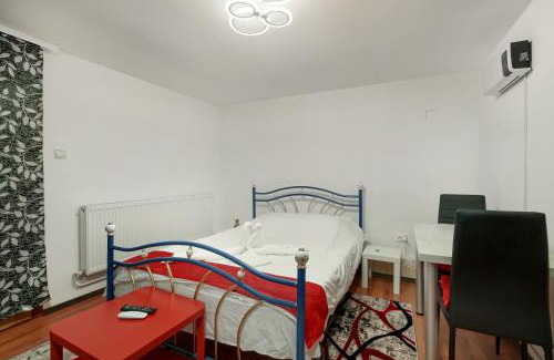 Sector 5 Apartment | Stone Gate Apartment #3