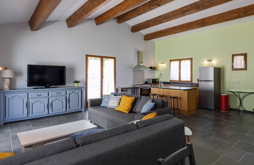 Orgnac-l'Aven House | Stone holiday home with private pool in southern Ardèche