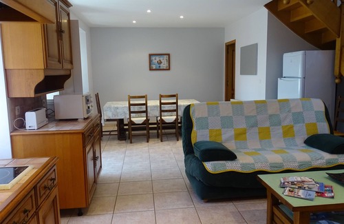 Plurien Cottage | Stone house, 800m2 wooded park, 5 mn from the beach. Bed linen provided