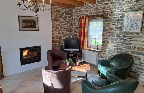 Plouenan House | Stone House near Penze River and Morlaix Bay