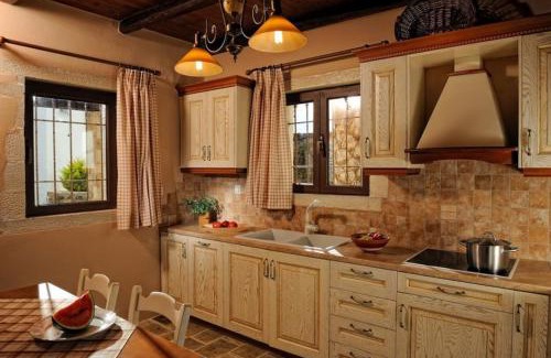 Achlia Villa | Stone house with sea view