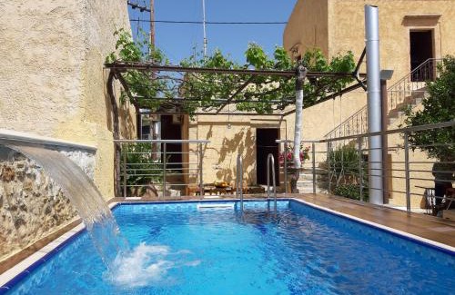 Kaina House | Stone Mansion