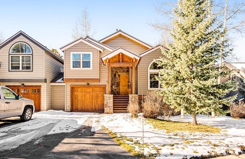 Historic District House | Stone Palace