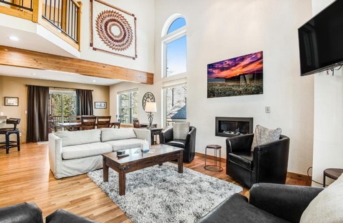 Historic District House | Stone Palace