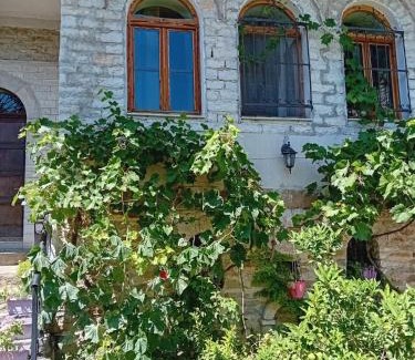 Gjirokaster Apartment | Stone Pazar Guest House