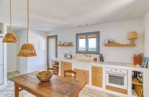 Antiparos House | Stone Pine House | Antiparos